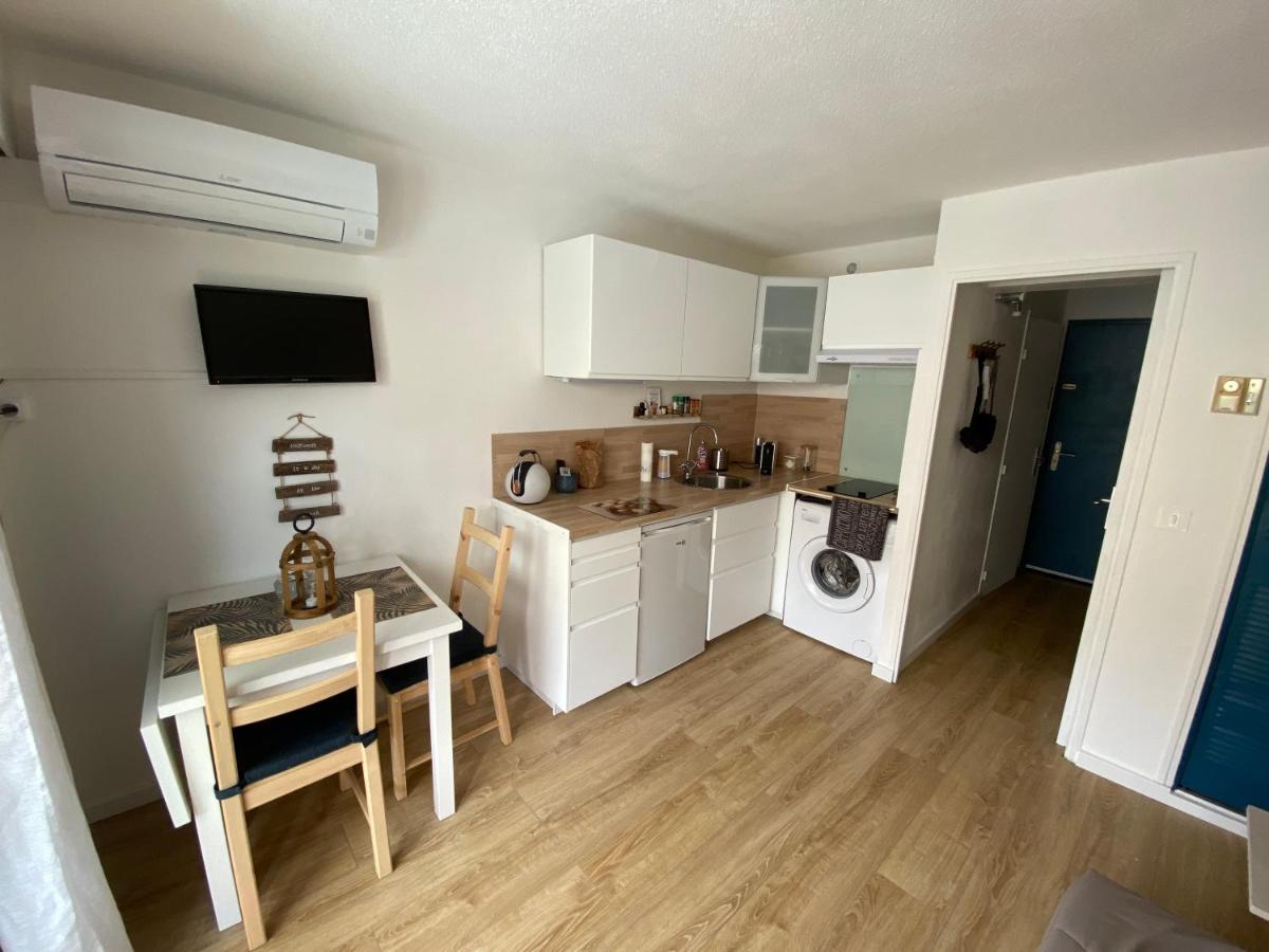 Studio 207-Les pieds dans l’eau à 30m de la plage Cavalaire-sur-Mer Extérieur photo